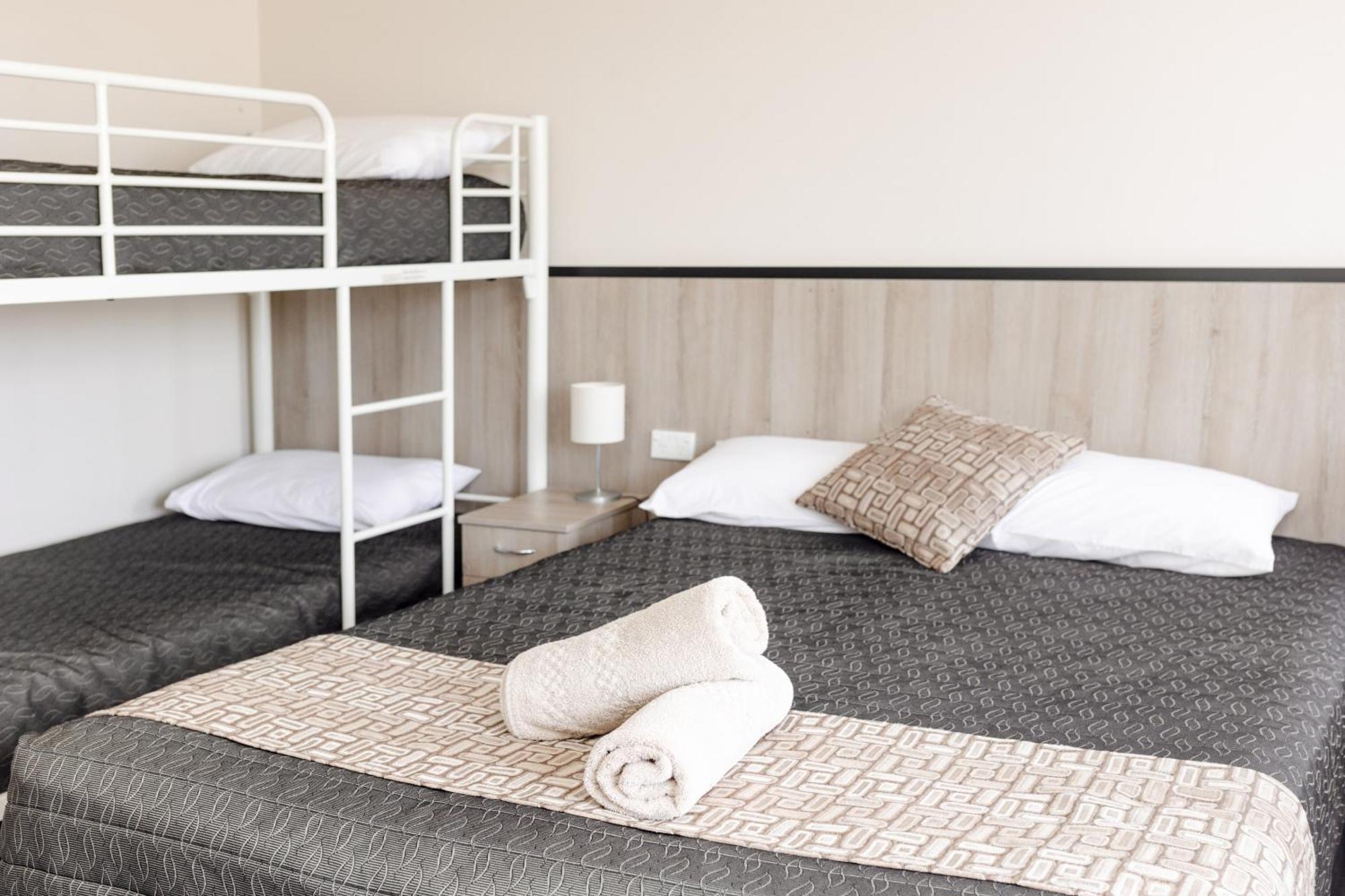 Starline Motor Inn Miles エクステリア 写真